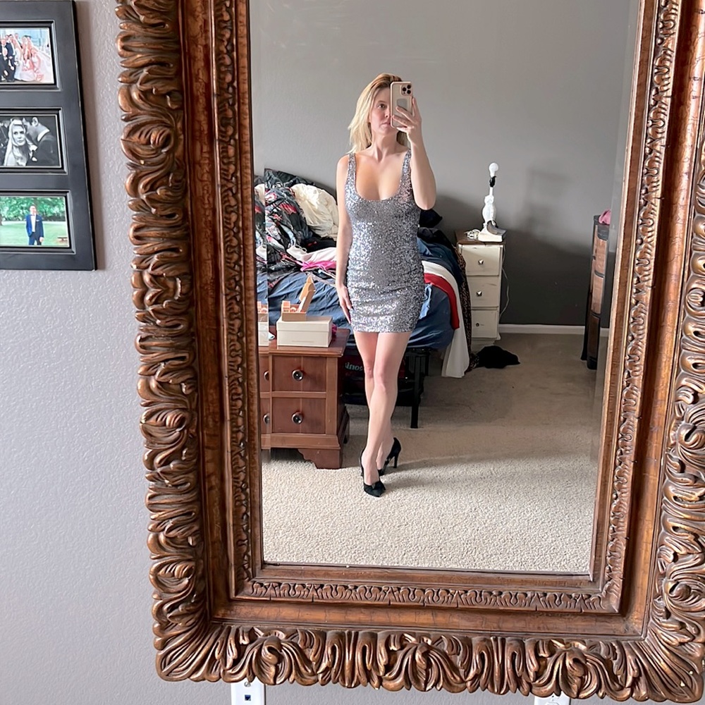 Super hot dress with low back.